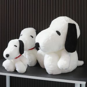 Snoopy Plush Toy – Cuddly Comfort for Kids and Snoopy Fans