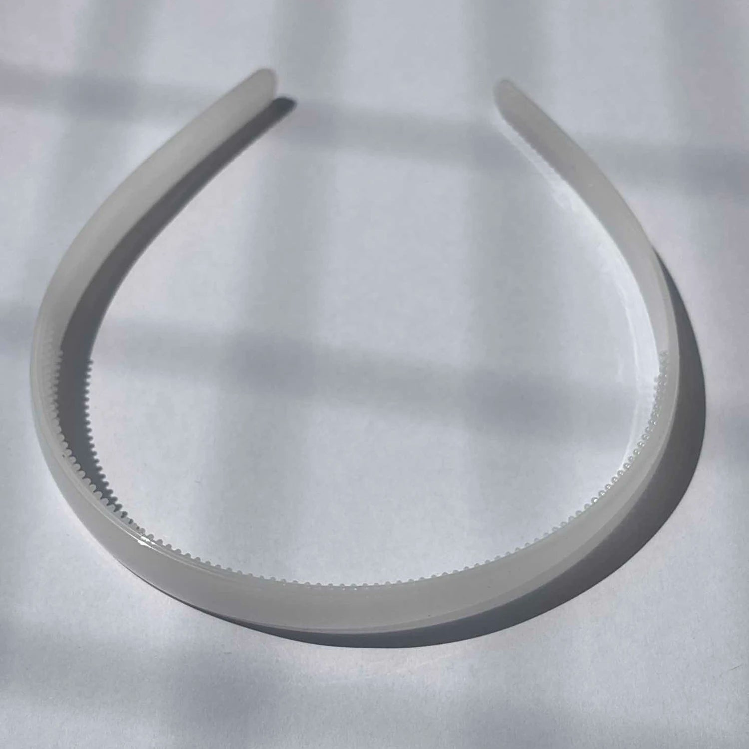 Plastic Translucent Hair Head Hoop Band – Non-slip Tooth Hairband - Image 25