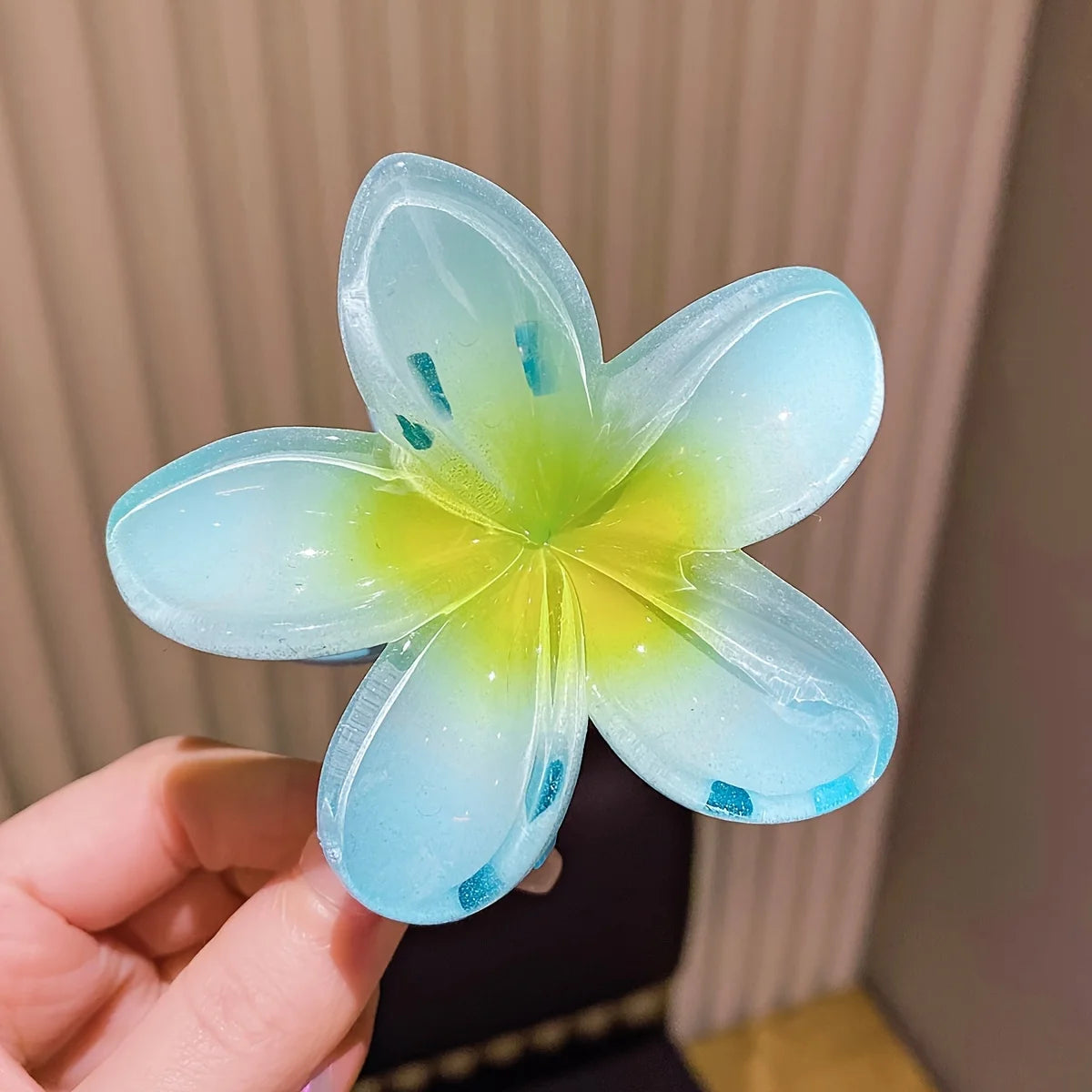 Vibrant Floral Hair Claws – Elegant Accessories for Every Occasion - Image 8